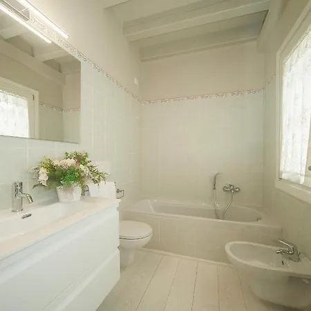 View 49 * Sale Marasino